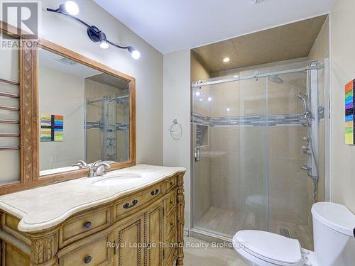 761 Glenwood Road N, Woodstock (Woodstock - North), ON - Indoor Photo Showing Bathroom