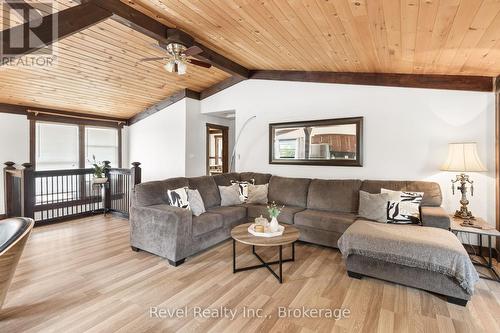 81 Queen Street S, Kawartha Lakes (Omemee), ON - Indoor Photo Showing Living Room