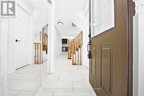 1049 Kennedy Circle, Milton, ON - Indoor Photo Showing Other Room