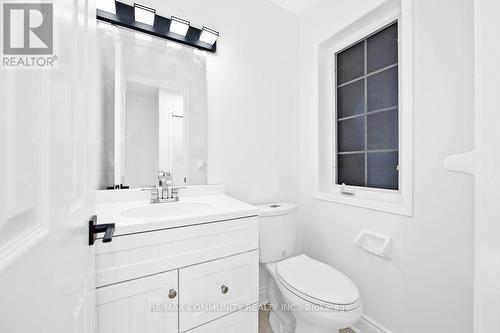 1049 Kennedy Circle, Milton, ON - Indoor Photo Showing Bathroom
