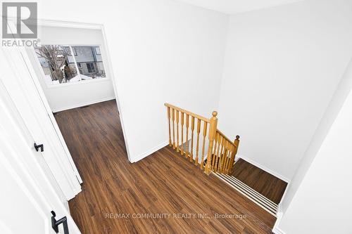 1049 Kennedy Circle, Milton, ON - Indoor Photo Showing Other Room