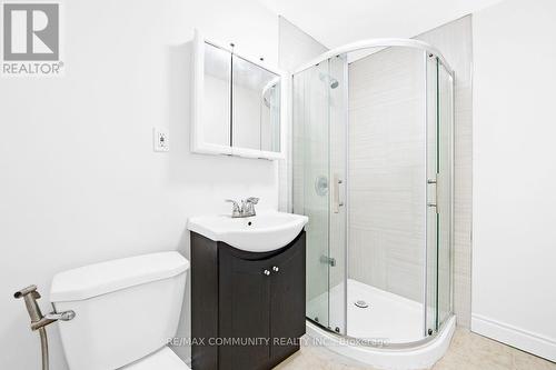 1049 Kennedy Circle, Milton, ON - Indoor Photo Showing Bathroom