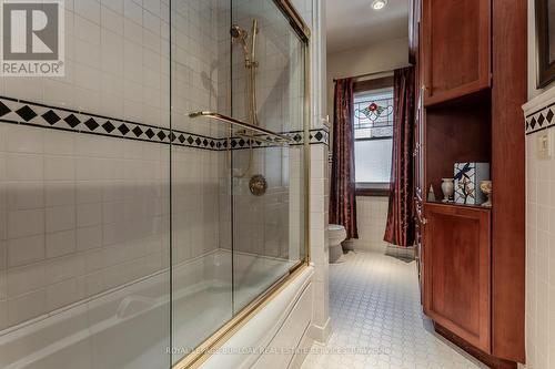 569 Locust Street, Burlington, ON - Indoor Photo Showing Bathroom