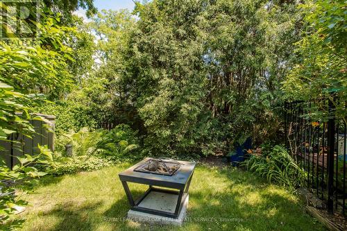 569 Locust Street, Burlington, ON - Outdoor