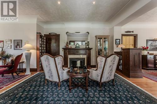 569 Locust Street, Burlington, ON - Indoor With Fireplace