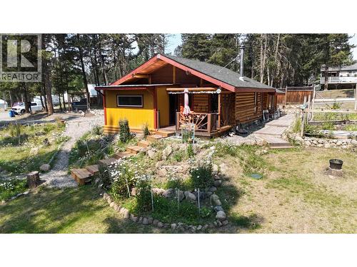 4863 Cumsu Place, 108 Mile Ranch, BC - Outdoor