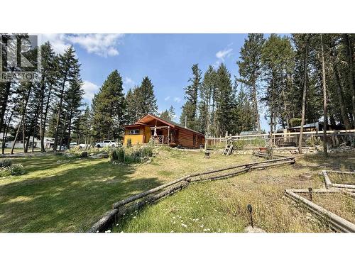 4863 Cumsu Place, 108 Mile Ranch, BC - Outdoor
