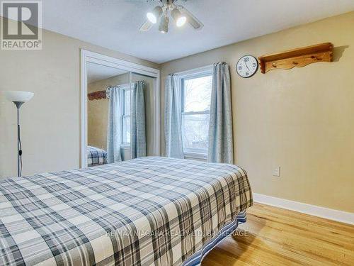 6159 Toby Crescent, Niagara Falls (Arad/Fallsview), ON - Indoor Photo Showing Bedroom