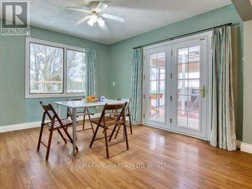 6159 Toby Crescent, Niagara Falls (Arad/Fallsview), ON - Indoor Photo Showing Dining Room