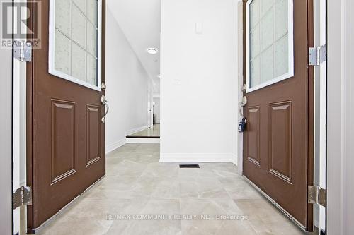 33 Liam Lane, Markham, ON - Indoor Photo Showing Other Room