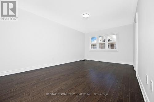 33 Liam Lane, Markham, ON - Indoor Photo Showing Other Room