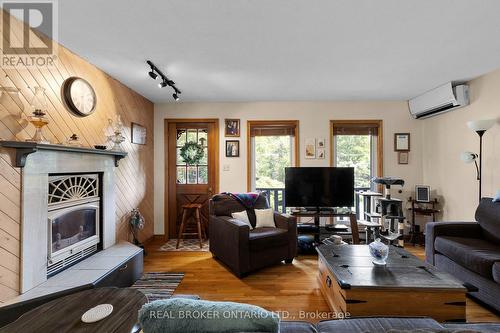 8 Alpine Drive, Oro-Medonte, ON - Indoor Photo Showing Living Room With Fireplace
