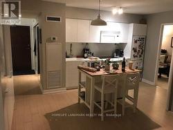 631 - 15 ICEBOAT TERRACE Toronto, ON M5V 4A5