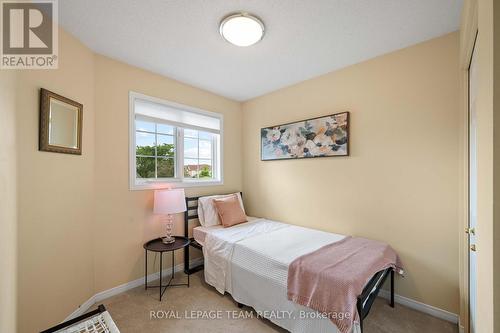 6 Folison Street, Ottawa, ON - Indoor Photo Showing Bedroom