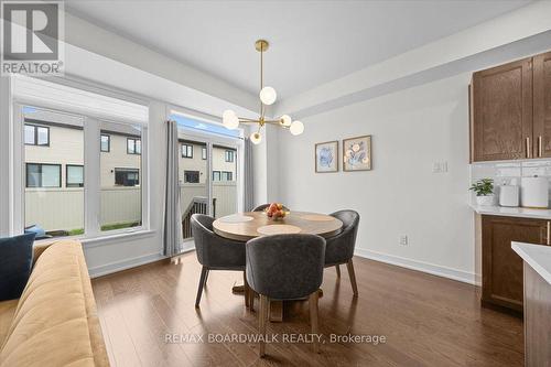 1027 Hydrangea Avenue, Ottawa, ON - Indoor Photo Showing Dining Room