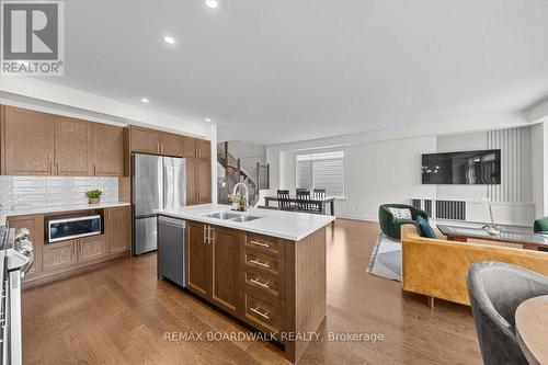 1027 Hydrangea Avenue, Ottawa, ON - Indoor Photo Showing Kitchen With Double Sink