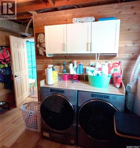 12 Redfield Bay, Yorkton, SK - Indoor Photo Showing Laundry Room