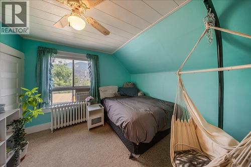 1109 Nelson Avenue, Trail, BC - Indoor Photo Showing Bedroom