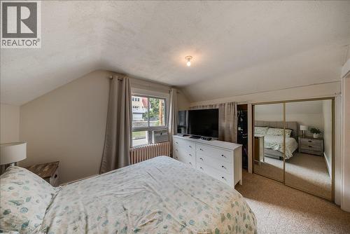 1109 Nelson Avenue, Trail, BC - Indoor Photo Showing Bedroom