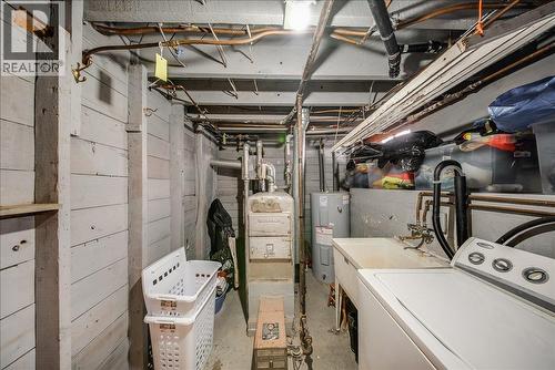 1109 Nelson Avenue, Trail, BC - Indoor Photo Showing Laundry Room