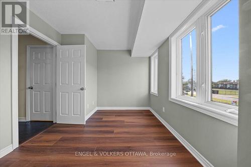 Main Floor office or third bedroom - 9 - 2820 Baseline Road, Ottawa, ON - Indoor Photo Showing Other Room