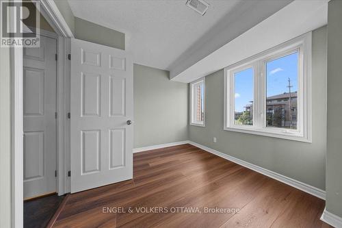 9 - 2820 Baseline Road, Ottawa, ON - Indoor Photo Showing Other Room