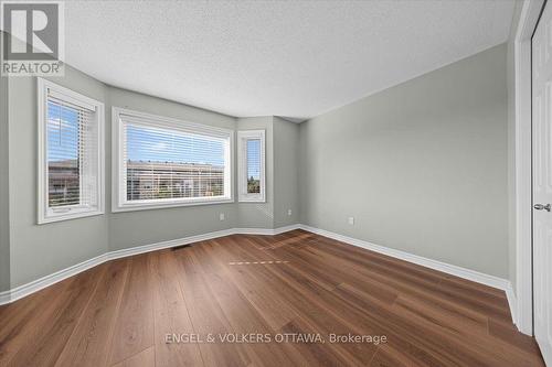 9 - 2820 Baseline Road, Ottawa, ON - Indoor Photo Showing Other Room