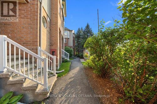 9 - 2820 Baseline Road, Ottawa, ON - Outdoor