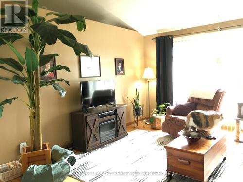 4577 Drummond Road, Niagara Falls (Morrison), ON - Indoor