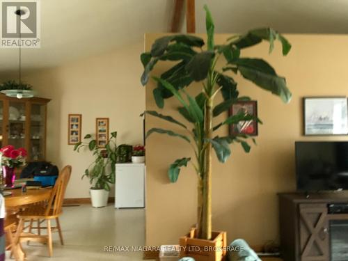 4577 Drummond Road, Niagara Falls (Morrison), ON - Indoor