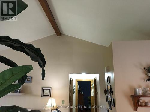 4577 Drummond Road, Niagara Falls (Morrison), ON - Indoor Photo Showing Other Room