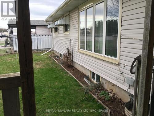 4577 Drummond Road, Niagara Falls (Morrison), ON - Outdoor With Exterior
