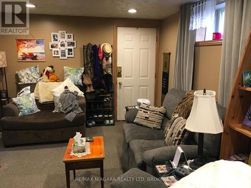 4577 Drummond Road, Niagara Falls (Morrison), ON - Indoor