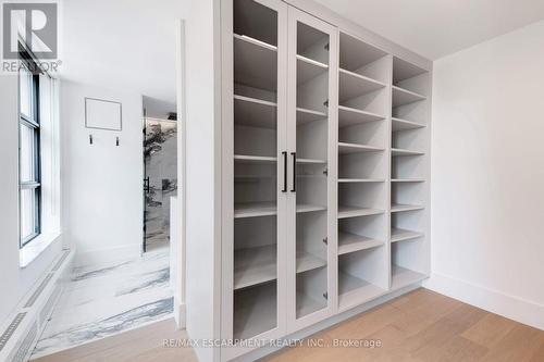 Ph1 - 20 Niagara Street, Toronto, ON - Indoor With Storage