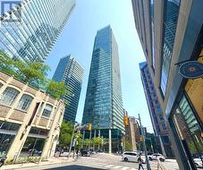 1309 - 38 GRENVILLE STREET Toronto, ON M4Y 1A5