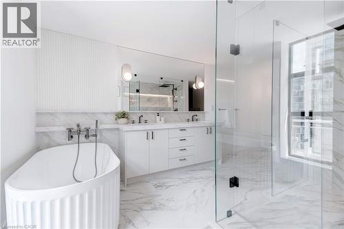 20 Niagara Street Unit# Ph1, Toronto, ON - Indoor Photo Showing Bathroom
