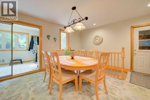1249 Notre Dame Drive, Petersburg, ON - Indoor Photo Showing Dining Room
