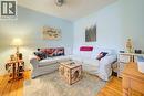 1249 Notre Dame Drive, Petersburg, ON  - Indoor Photo Showing Living Room 