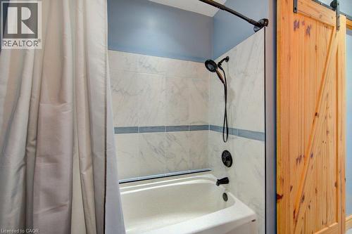 1249 Notre Dame Drive, Petersburg, ON - Indoor Photo Showing Bathroom