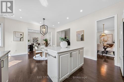 31 Woodgate Pines Drive, Vaughan, ON - Indoor