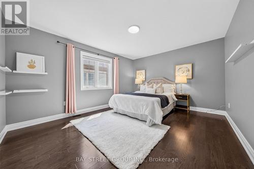 31 Woodgate Pines Drive, Vaughan, ON - Indoor Photo Showing Bedroom