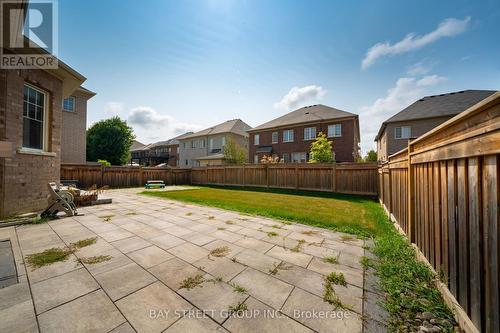 31 Woodgate Pines Drive, Vaughan, ON - Outdoor
