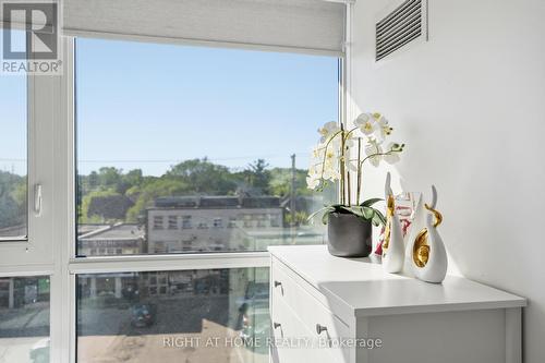 411 - 5101 Dundas Street W, Toronto, ON - Indoor Photo Showing Other Room