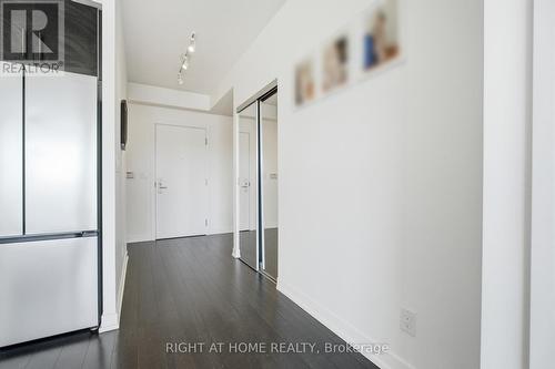 411 - 5101 Dundas Street W, Toronto, ON - Indoor Photo Showing Other Room