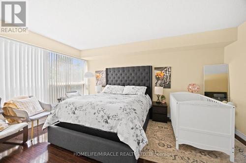 406 - 325 Webb Drive, Mississauga, ON - Indoor Photo Showing Bedroom