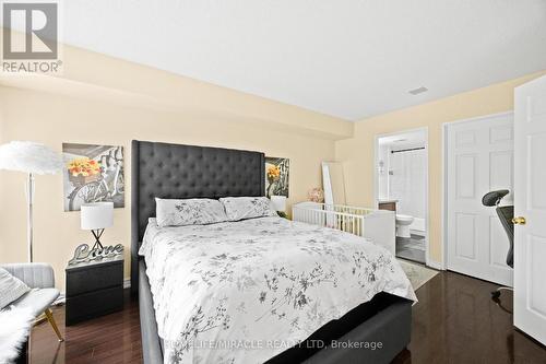406 - 325 Webb Drive, Mississauga, ON - Indoor Photo Showing Bedroom