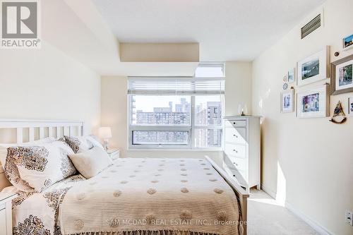 2205 - 208 Enfield Place, Mississauga, ON - Indoor Photo Showing Bedroom