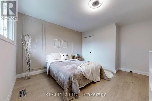776 Garth Street, Hamilton, ON - Indoor Photo Showing Bedroom