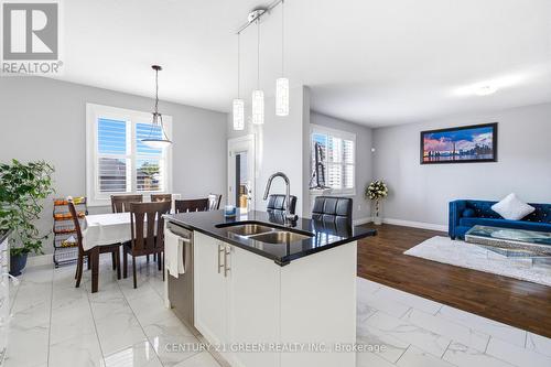 2824 Doyle Drive, London South, ON - Indoor Photo Showing Other Room