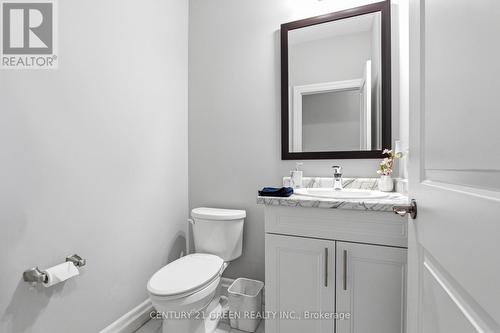 2824 Doyle Drive, London South, ON - Indoor Photo Showing Bathroom